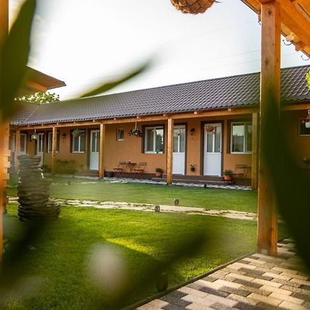 Casa Adrian Hotell Corbu  Eksteriør bilde