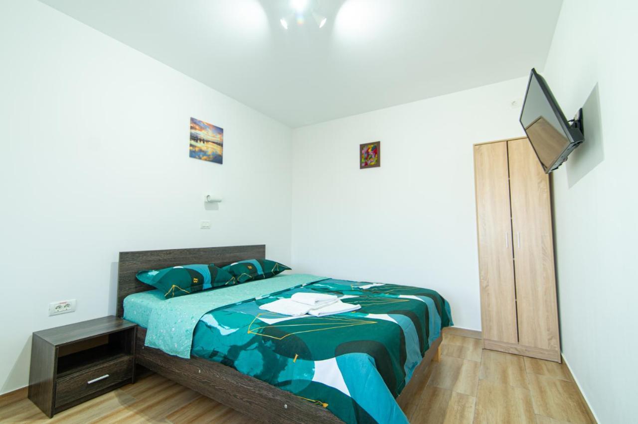 Casa Adrian Hotell Corbu  Eksteriør bilde